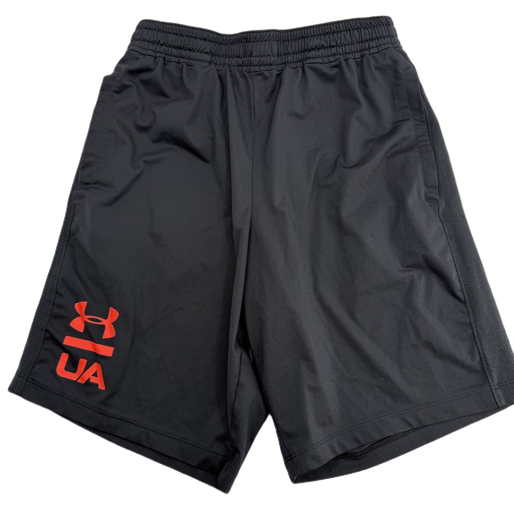 Under Armour Training Shorts Mens Medium Black Red Logo 1312271 HeatGear